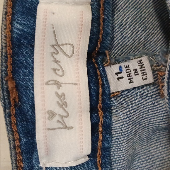 kiss & cry distressed ankle embellished denim jeans - size 11 - medium wash - Picture 2 of 9